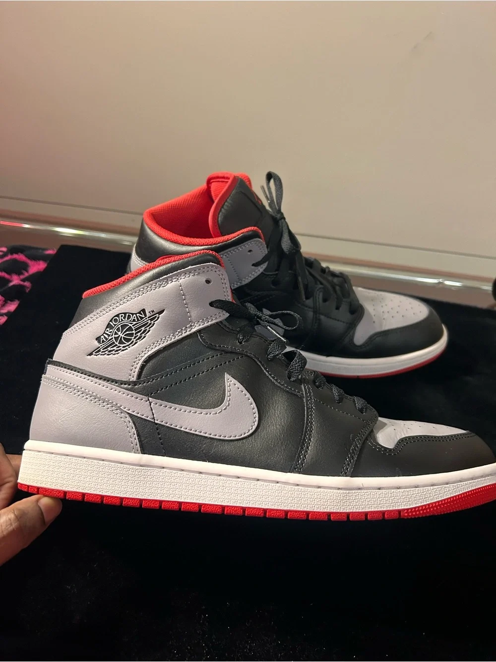 Jordan Air Jordan 1 Mid Black/Gray/Red Sneakers